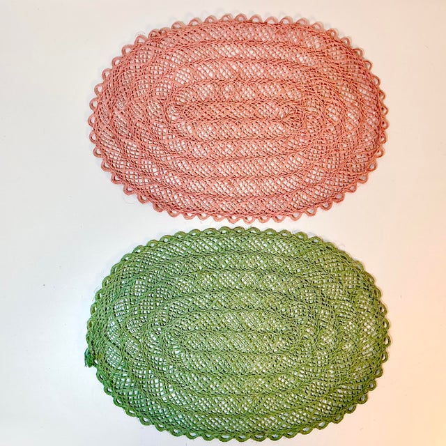 Bubble Gum Mid-Century Boho Chic Costal Arts & Crafts Straw Placemats - Set of 5 For Sale - Image 8 of 9