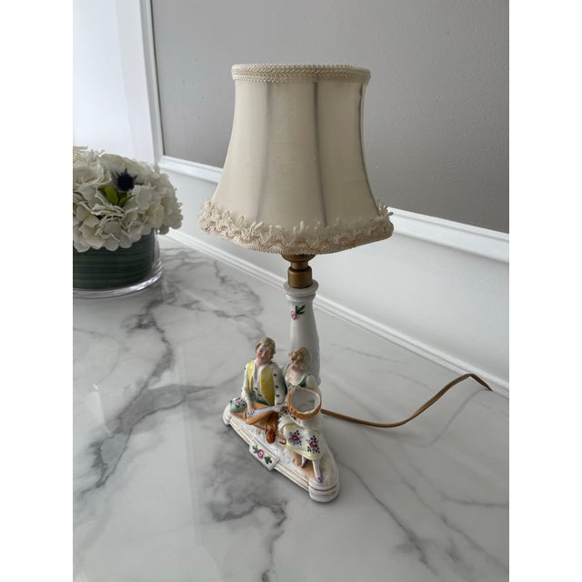 Vintage Figural French Style Lamp For Sale In New York - Image 6 of 8
