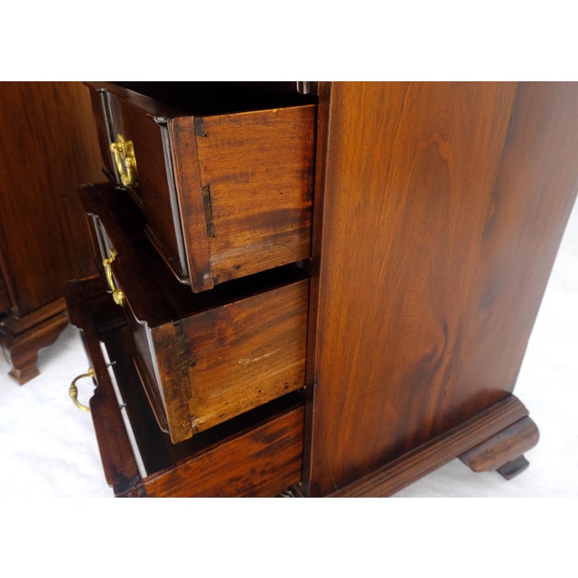 Pair of Solid Mahogany Brass Pull 4 Drawer Bracket Feet Night Stands Tables MINT For Sale - Image 18 of 18