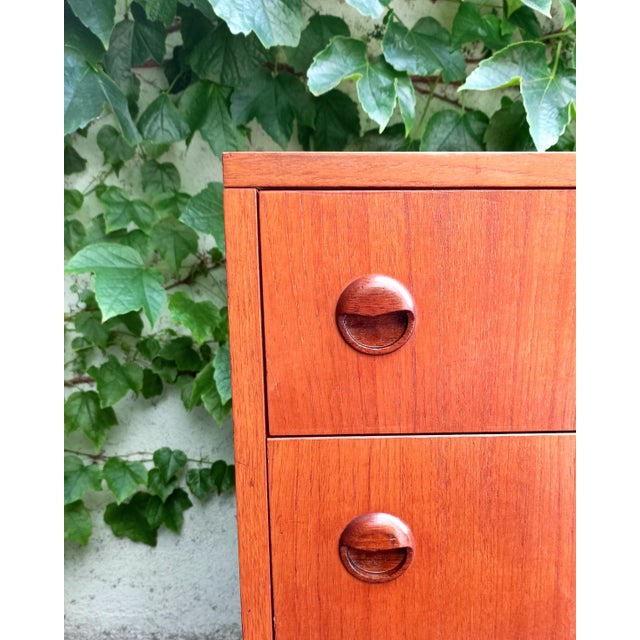 Scandinavian Chest of Drawers, 1960s For Sale - Image 4 of 9