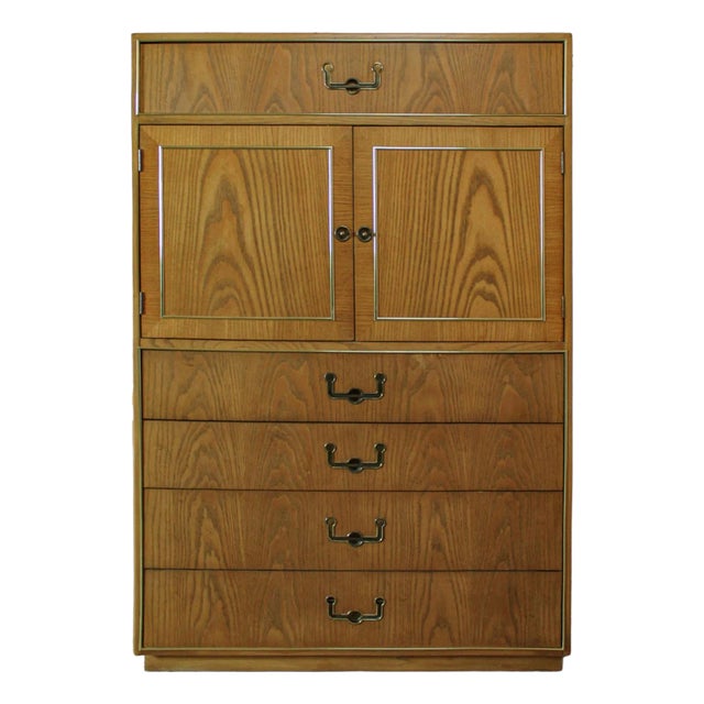 Vintage Modern Campaign Style Oak Gentlemen’s Chest by Founders Furniture Patterns 35 For Sale