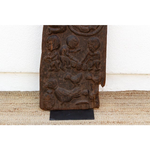 Early 20th Century Ancient Carved Yoruba Figurative African Door For Sale - Image 5 of 9
