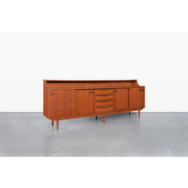 Sienna Mid-Century Modern English Teak Credenza / Sideboard, 1960s For Sale - Image 8 of 14