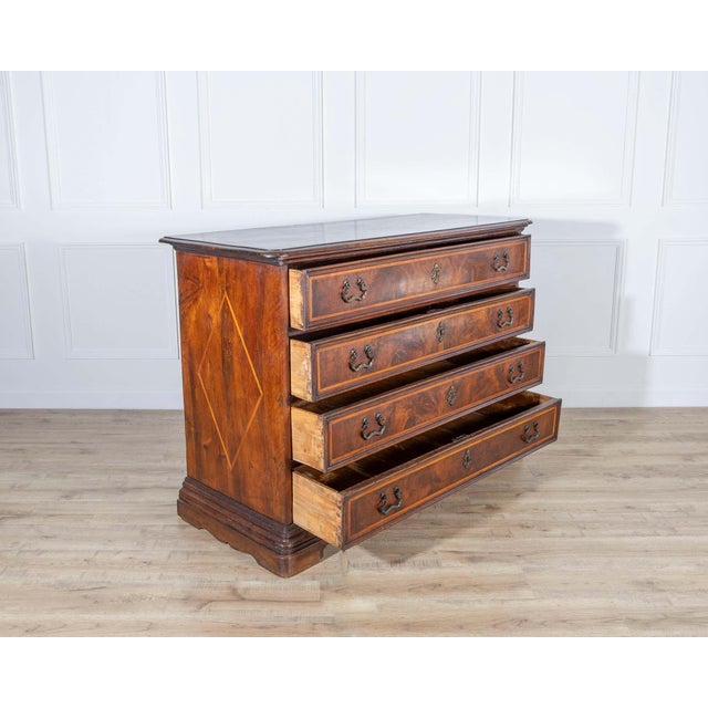 Early 18th Century Early 18th-Century Emilian Walnut Chest of Drawers with Fruitwood Inlay For Sale - Image 5 of 8