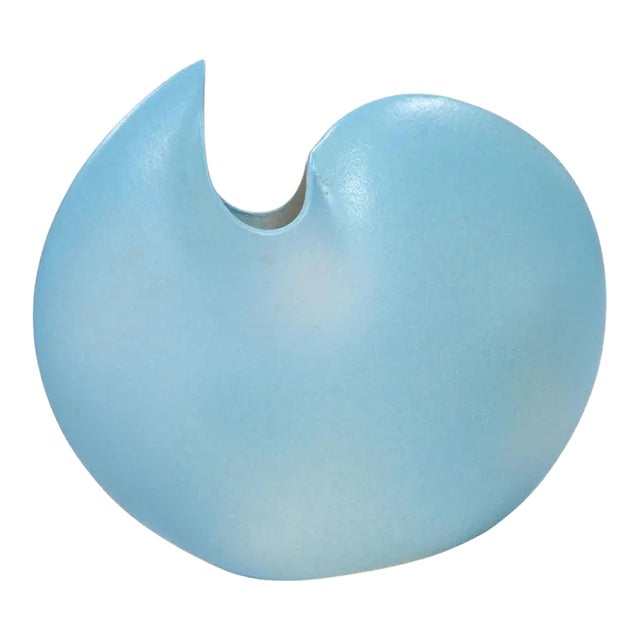 Mid-Century Modern Op Art Japan Ceramic Baby Blue and White Round Flat Vase For Sale