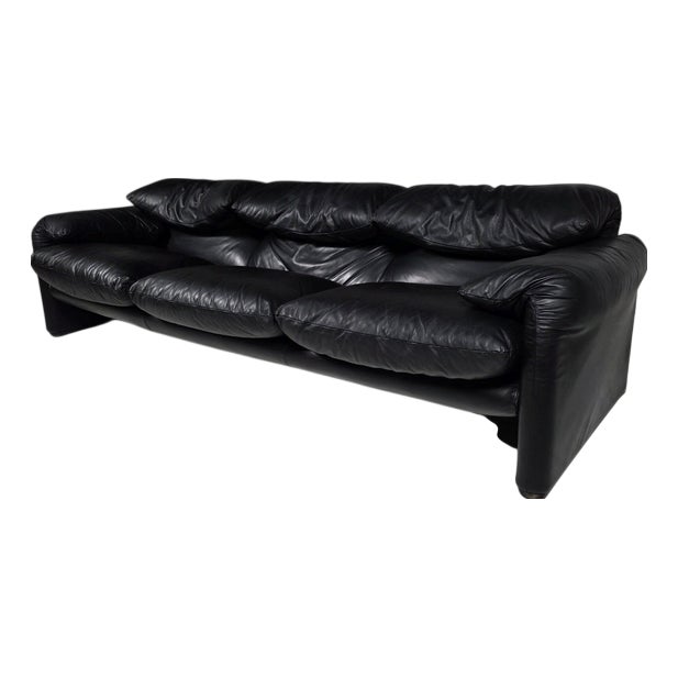 Maralunga Sofa in Black Leather by Vico Magistretti for Cassina, 1970s For Sale