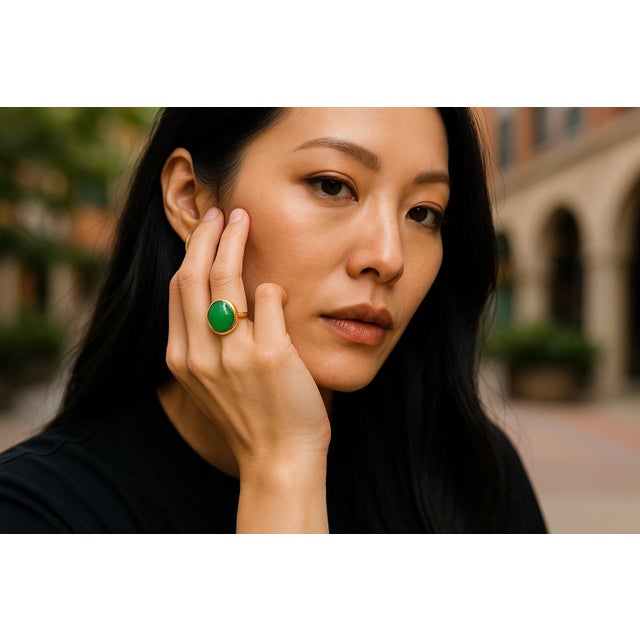 Metal Fred Paris 18k Yellow Gold Chrysoprase Vintage Ring, Size 6 For Sale - Image 7 of 12