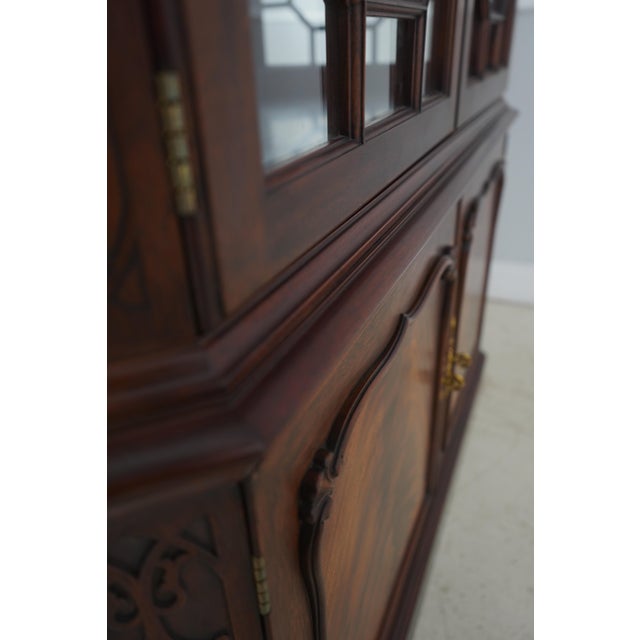 Henkel Harris Chippendale Mahogany Corner China Cabinet For Sale - Image 15 of 18