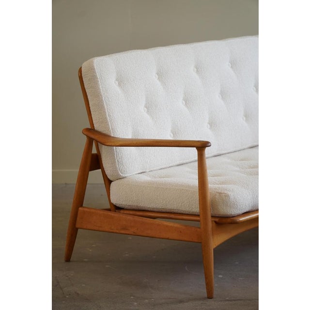 2-Seater Sofa Model Fd 161 in Bouklé attributed to Arne Vodder, 1960s For Sale - Image 17 of 18