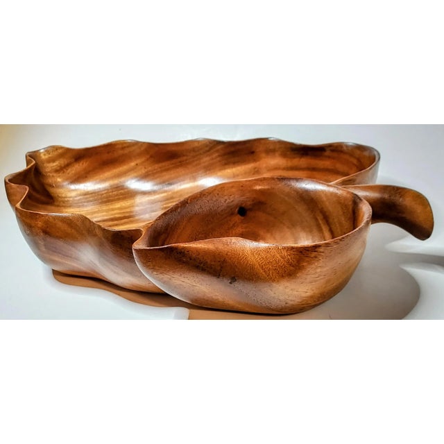 Wood Carved Monkeypod Leaf Bowl For Sale - Image 7 of 10
