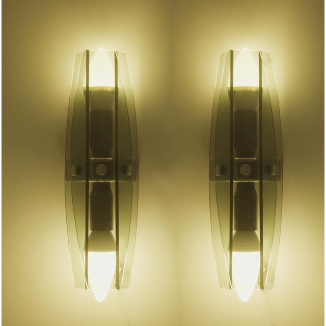 Mid-Century Modern Italian Veca Grey Smoked Glass Wall Sconces by Fontana Arte, 1970s, Set of 2 For Sale - Image 14 of 15