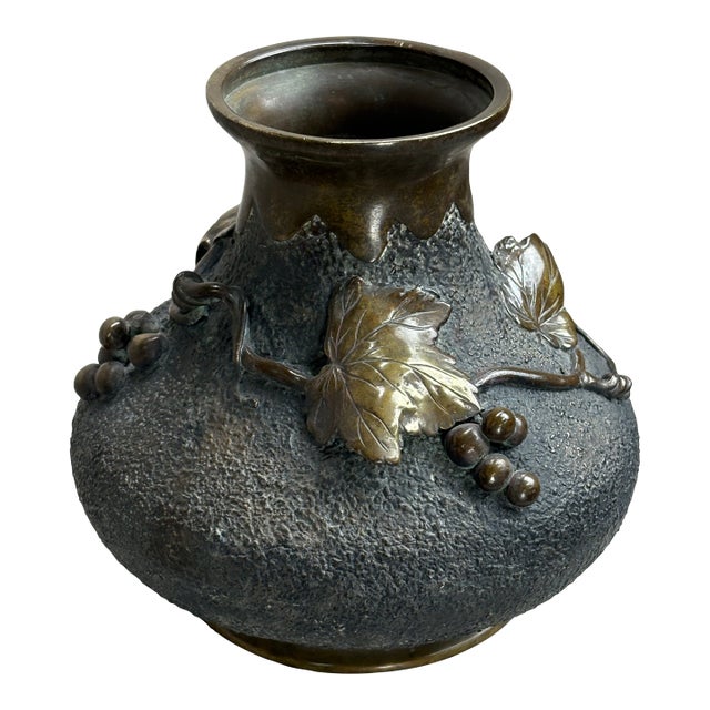 Japanese Bronze Vase — Late Meiji Period For Sale