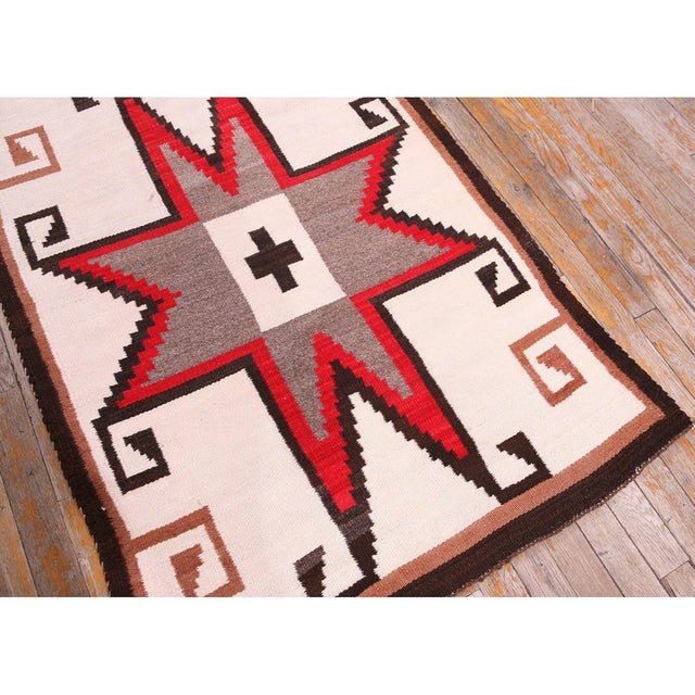 Tribal 1930s White Star Geometric Antique Native American Navajo Crystal Flat Weave Rug For Sale - Image 3 of 9
