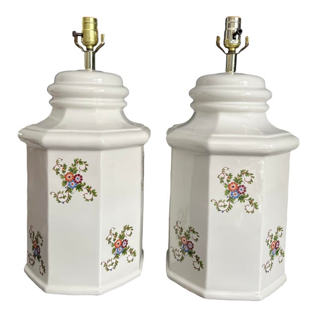 Vintage White Ceramic Hexagonal Ginger Jar Lamps Grand Millenial For Sale