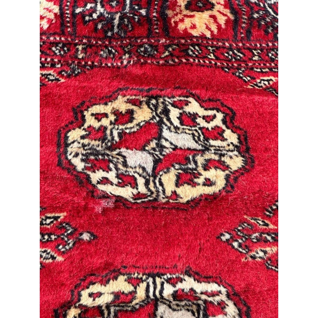 Small Vintage Pakistani Rug from Bobyrugs, 1980s For Sale - Image 12 of 16