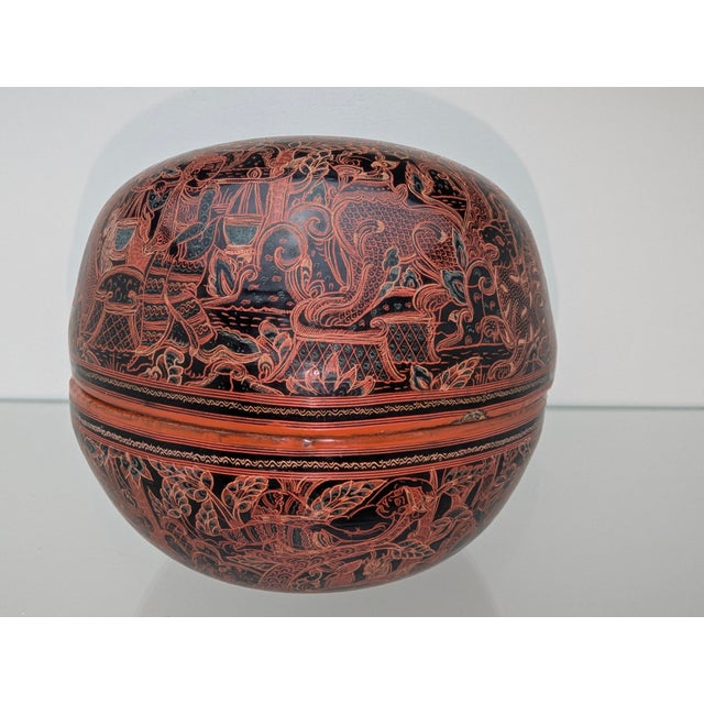 Large Vintage Burmese Lacquer Ball Box, 1960 For Sale - Image 10 of 13