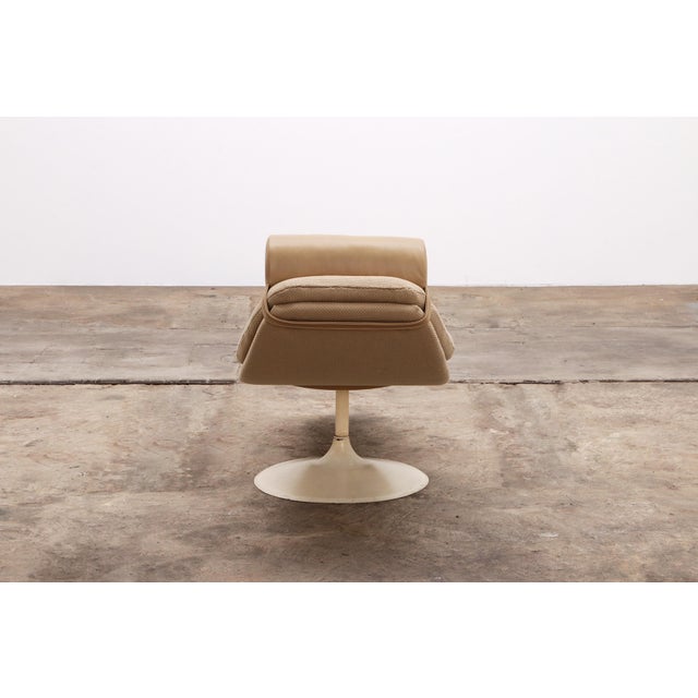 Vintage Lounge Chair in the style of Knoll, 1960s For Sale - Image 9 of 15