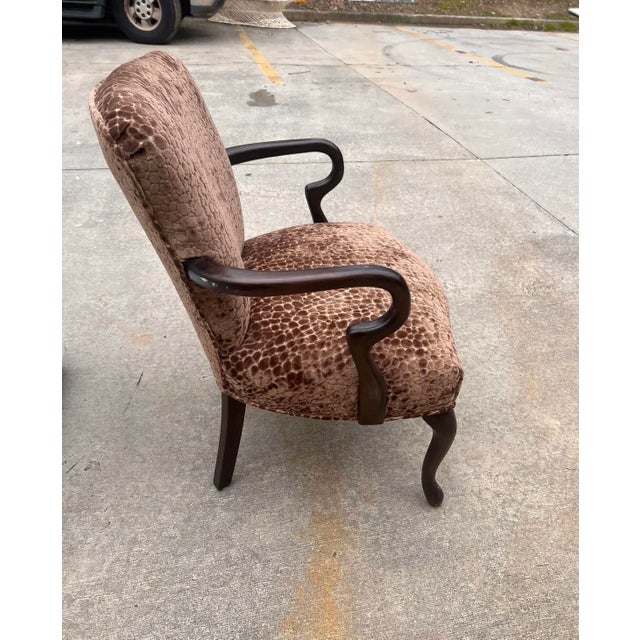 Up for consideration is a beautiful vintage leopard print cushioned wooden chair. This would look lovely in your home, and...