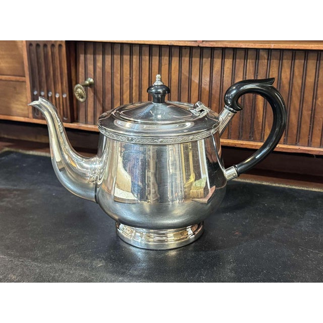 Vintage English Silver-Plated Tea and Coffee Service by Mappin & Webb, 1930s, Set of 3 For Sale - Image 3 of 10