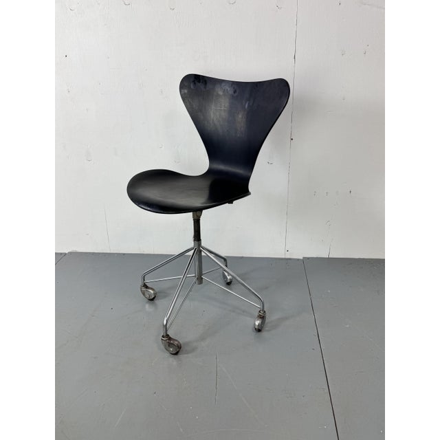 Vintage Early 3117 Swivel Desk Chair by Arne Jacobsen for Fritz Hansen, 1955 For Sale - Image 12 of 15