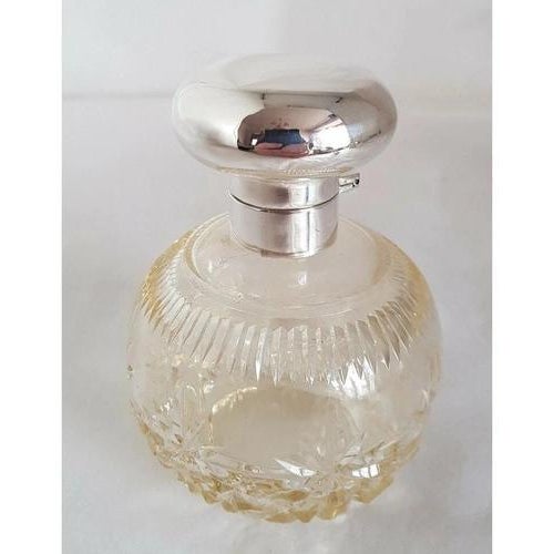 Antique George V Sterling Silver Crystal Cut Glass Scent Bottle, Birmingham, 1921 For Sale - Image 4 of 13