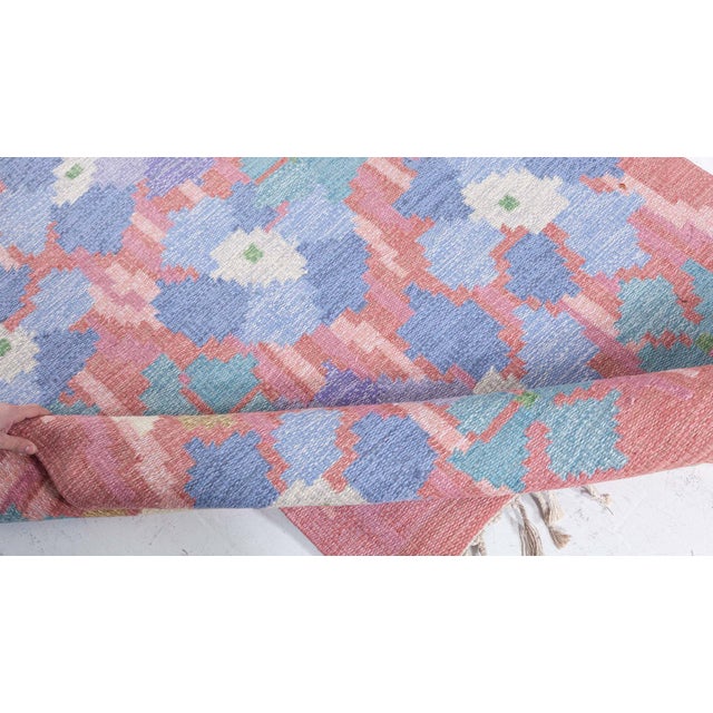 1900 - 1909 Vintage Swedish Flat-Weave Rug in Floral Design Doris Leslie Blau For Sale - Image 5 of 8