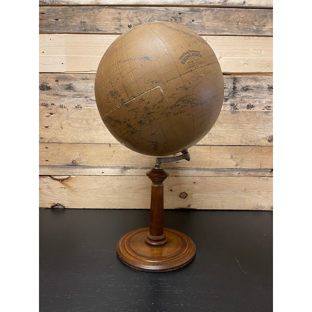 Antique German Dietrich Reimers Erd Globus, Berlin 1920, colour lithographic table globe. Condition overall very good,...