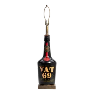 Monumental Vat 69 Blended Scotch Whiskey Liquor Store Display Bottle Lamp