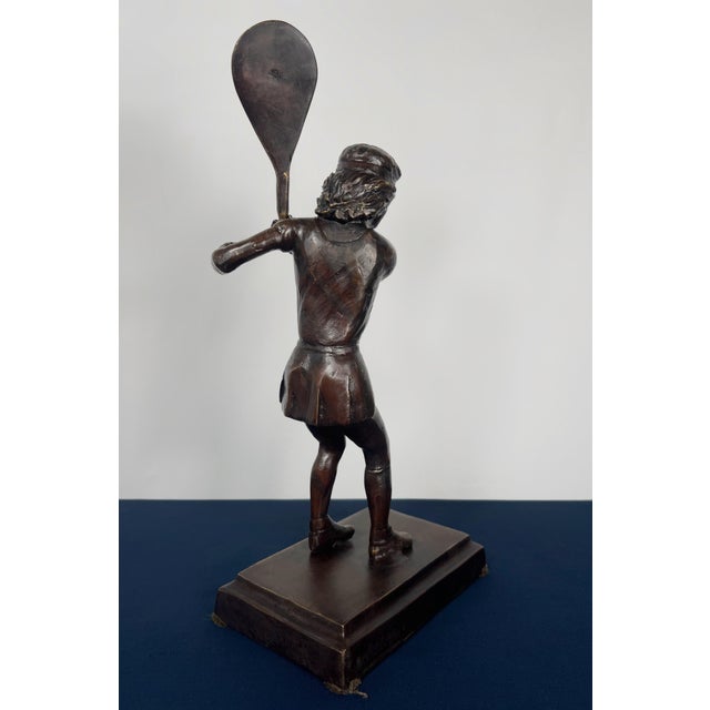 Metal Mid 20th Century Mid Century Modern Solid Cast Brass Tennis Player Statue – Antiqued Patinated Brass Female Athlete Sculpture - Unsigned For Sale - Image 7 of 10