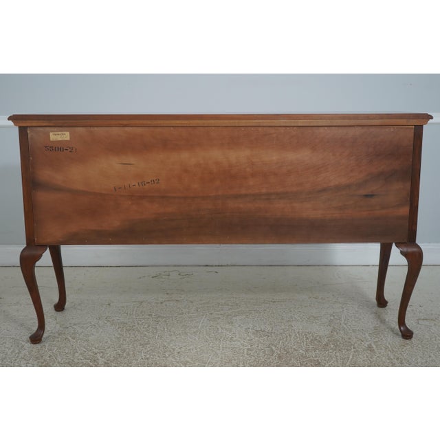 Henredon Cherry Queen Anne Style Sideboard Credenza For Sale - Image 16 of 18