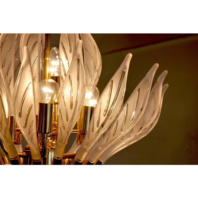 Gold Vintage Floral Chandelier in Murano Glass from Venini, 1970 For Sale - Image 8 of 9