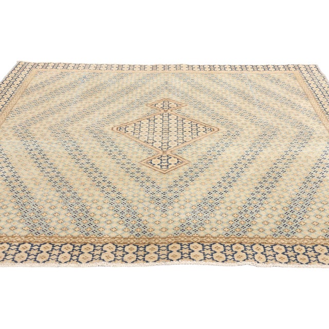 Vintage Persian Kerman Rug - 05'03 X 06'01 For Sale In Dallas - Image 6 of 13