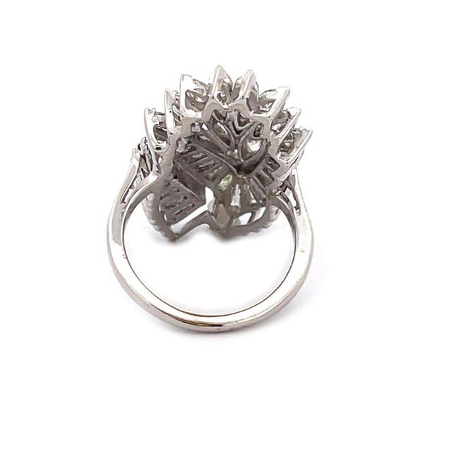 Contemporary 4919 Estate 2.75ct Diamond 14k White Gold Cascade Cocktail Ring Size 5.25 For Sale - Image 3 of 6
