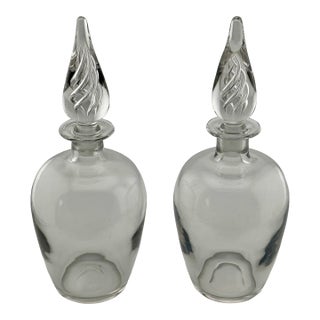 Mid 20th Century Fine Quality Matched Pair of Mid Century Hand Blown Crystal Decanters With Internal Air Bubble Twist Stopper For Sale