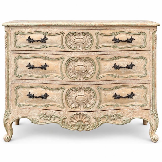 French Louis XVI Style Cerused Painted Commode / Chest With Carved Shell Motif For Sale - Image 9 of 9
