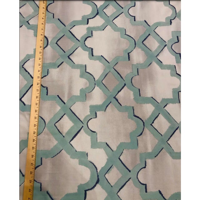 2010s Dransfield & Ross Geo Haze - Transitional Ice Blue Printed Cotton Twill Multipurpose Fabric - 41.5 Yards For Sale - Image 5 of 6