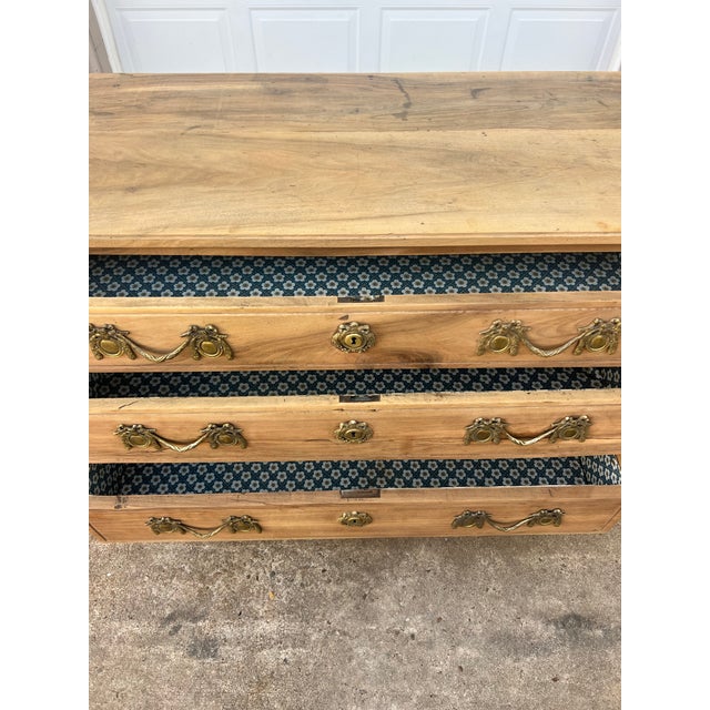 French 18th Century Louis XVI Bleached Solid Walnut Chest of Drawers For Sale - Image 10 of 12