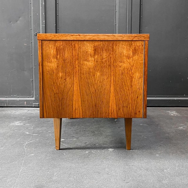 Mid-Century Modern Desk, 1960s For Sale - Image 5 of 18