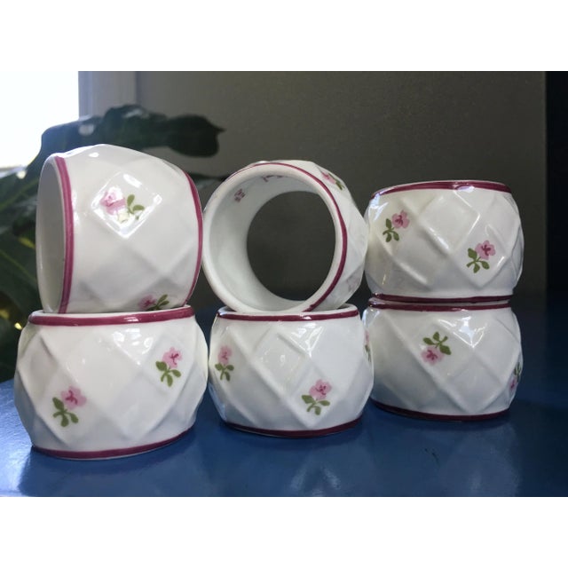 English 1986 Roses and Lattice Napkin Rings - Set of 6 For Sale - Image 3 of 9