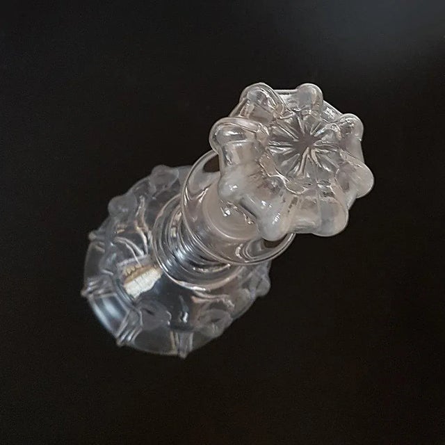 Antique Newcastle Design Glass Decanter, in Very Good conditions. Designed before 1890