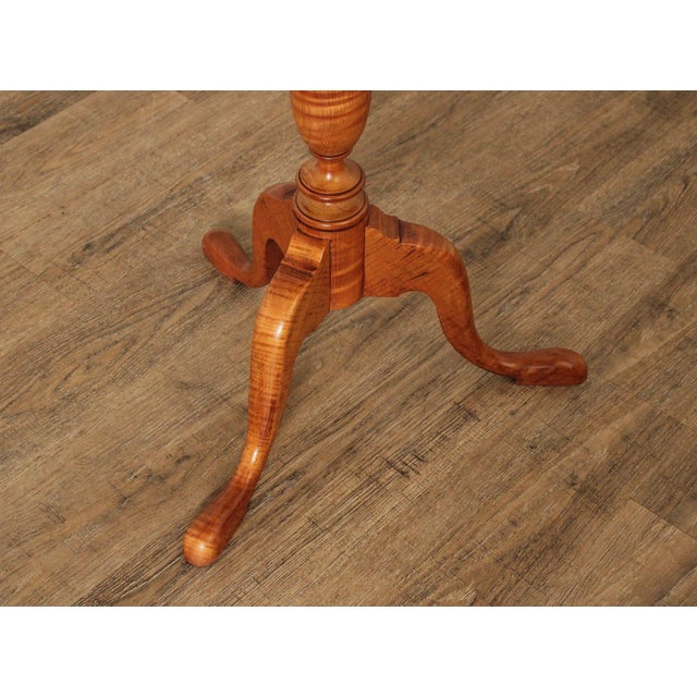Queen Anne Custom Quality Queen Anne Style Tiger Maple Tilt Top Table For Sale - Image 3 of 12