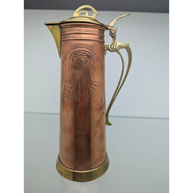 Classic Art Nouveau Serving Jug in Copper and Brass, Germany, 1900 For Sale - Image 3 of 11