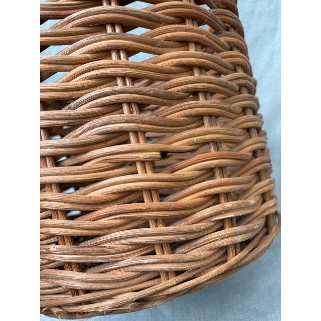 Vintage Large Round Wicker Basket For Sale In New York - Image 6 of 12