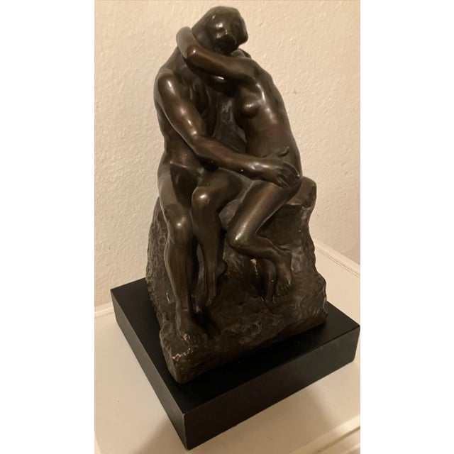 Mid-Century Modern 1950s Large Bonded Bronze "The Kiss" Sculpture After Auguste Rodin - Reproduction For Sale - Image 3 of 8