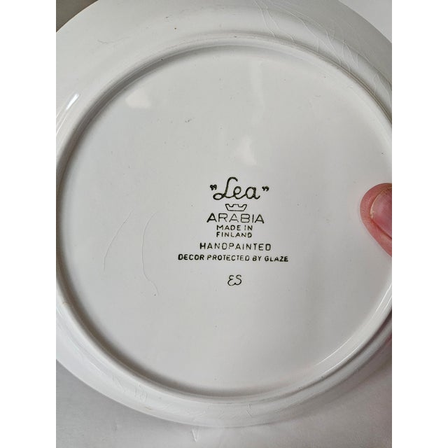 1960s 1960s Mid Century Modern Arabia Made in Finland Lea Pattern - 31 Pcs For Sale - Image 5 of 12