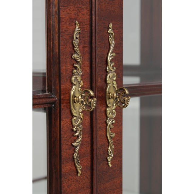 Henkel Harris Model 2303 Double Door Mahogany Display Cabinet For Sale - Image 9 of 18