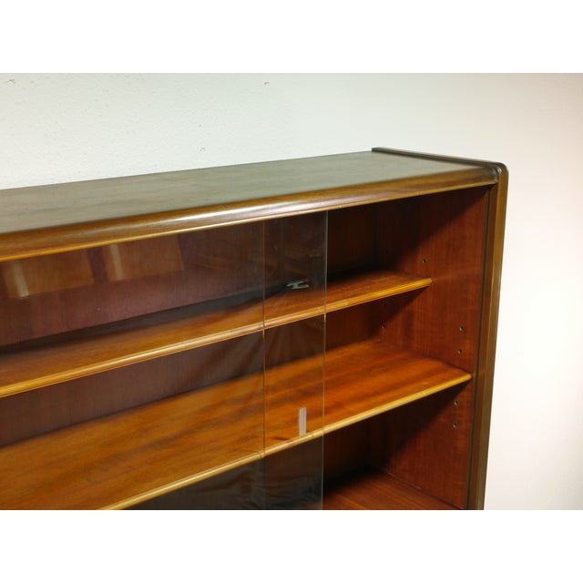 Wood Mid-Century Modern Display Cabinet in Beech and Oak, 1960s For Sale - Image 7 of 14