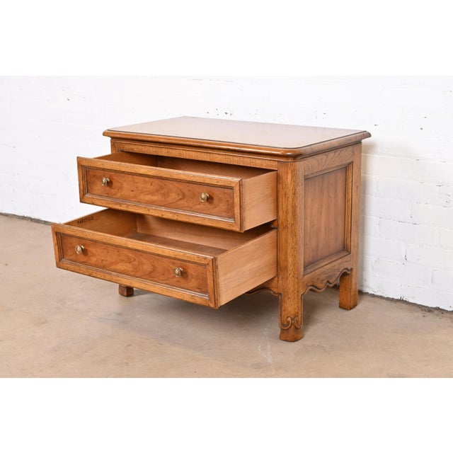 1960s Heritage French Provincial Louis XV Carved Walnut Commode or Nightstand, Circa 1960s For Sale - Image 5 of 13