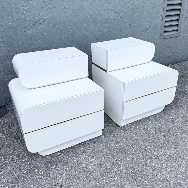 Wood Postmodern White Gloss Laminate King Size Platform Bed With Storage Headboard and Waterfall Nighstands - 4 Pieces For Sale - Image 7 of 12