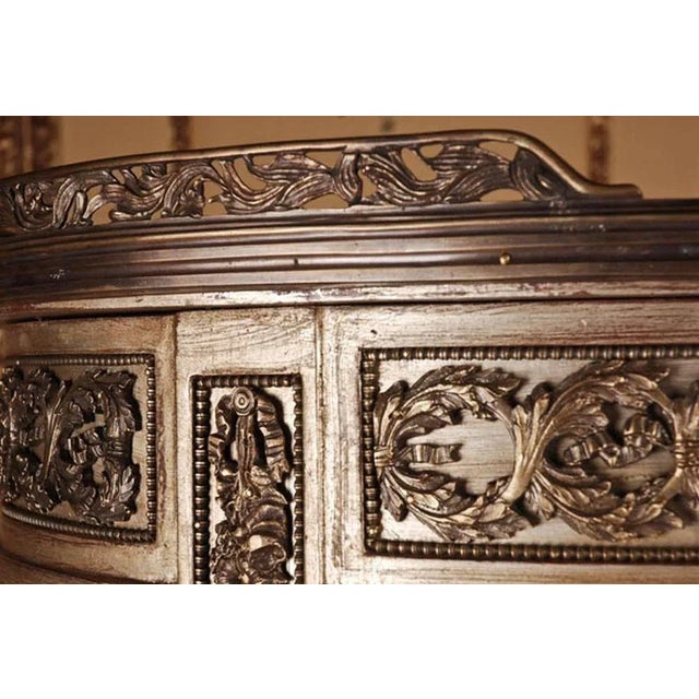 20th Century Louis XVI French Salon Vitrine For Sale - Image 5 of 11